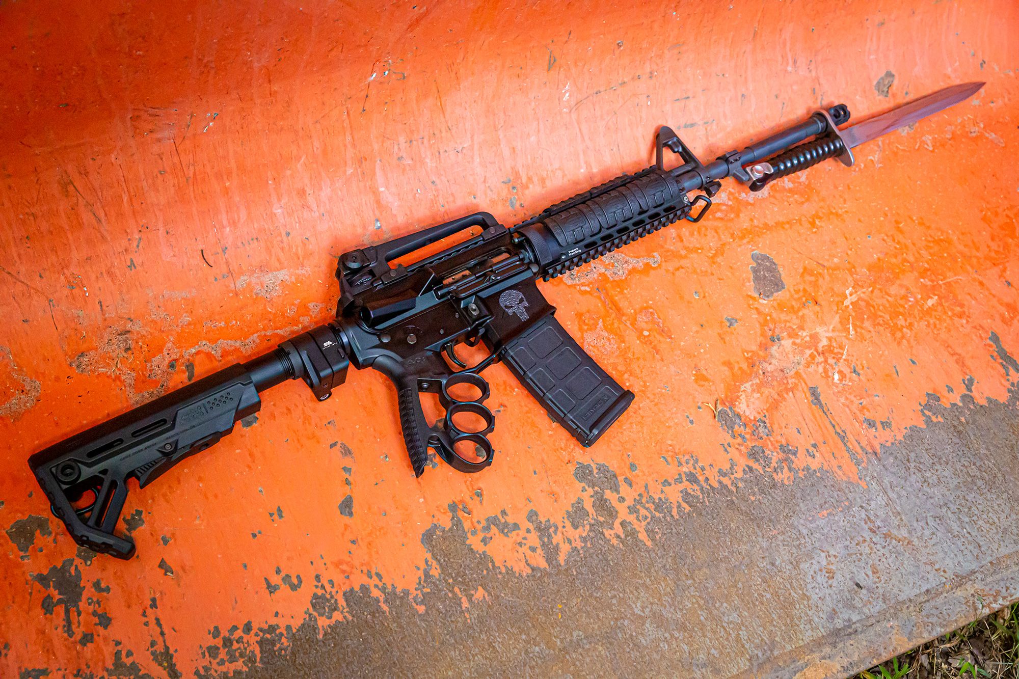 Brass Knuckle AR-15 Vertical Grip