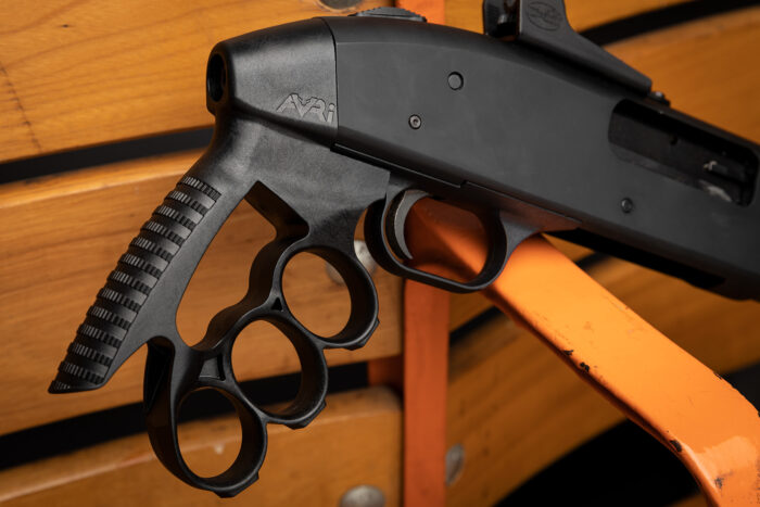 Mossberg Knuckle Handgrip